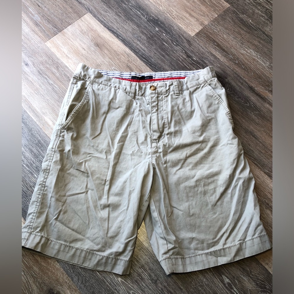 Tommy Hilfiger Men's Beige Flat Front Shorts